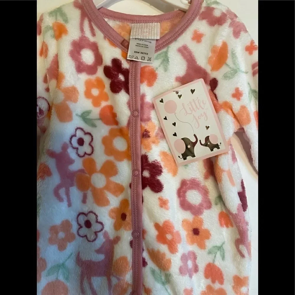 🛍Little joy Girls size 6-9 moths one piece floral Pijama